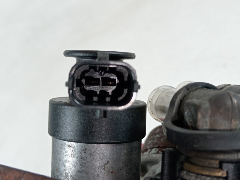 Recambio de bomba inyeccion para volvo v60 kombi 2.4 diesel cat referencia OEM IAM 31272896 0445010618 