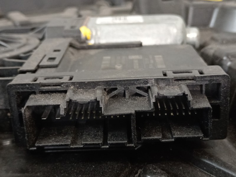 Recambio de elevalunas delantero derecho para volvo xc60 kinetic 2wd referencia OEM IAM 31416996 31674757 