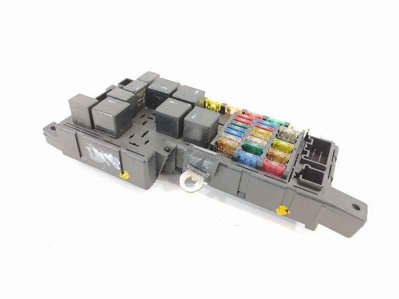 Recambio de caja reles / fusibles para volvo s60 berlina 2.4 d referencia OEM IAM 8678449 518828009 
