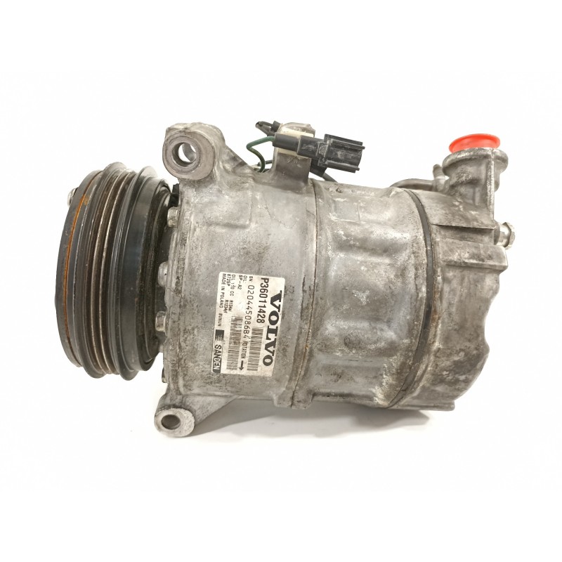 Recambio de compresor aire acondicionado para volvo v60 kombi 2.4 diesel cat referencia OEM IAM 36011428  