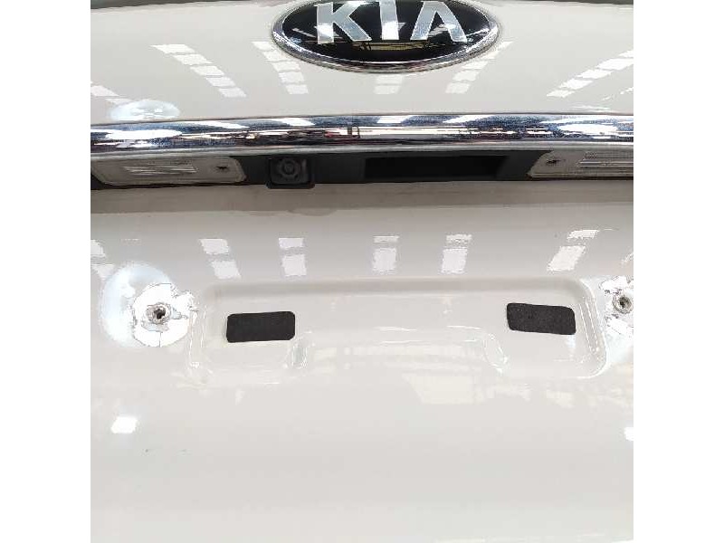 Recambio de porton trasero para kia carens ( ) business referencia OEM IAM 73700A4040  