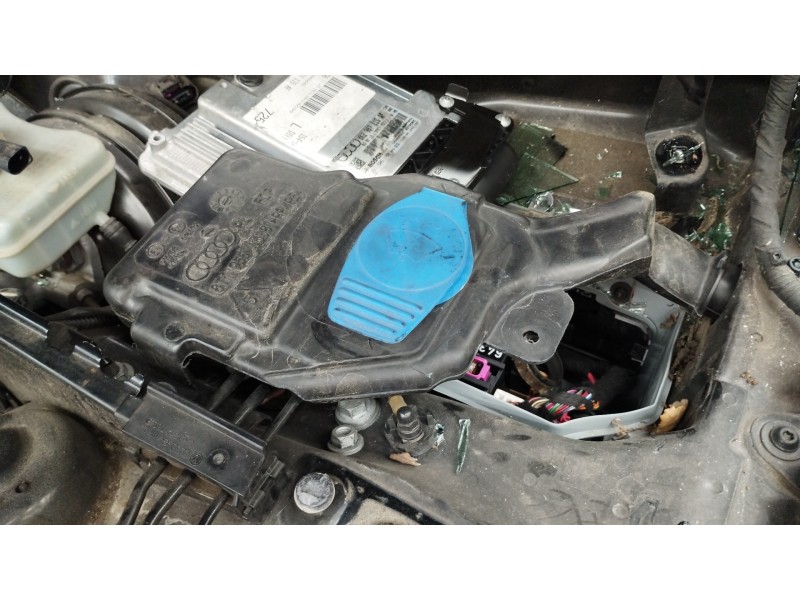 Recambio de deposito limpia para audi a4 ber. (b8) básico referencia OEM IAM 8T0955453C  