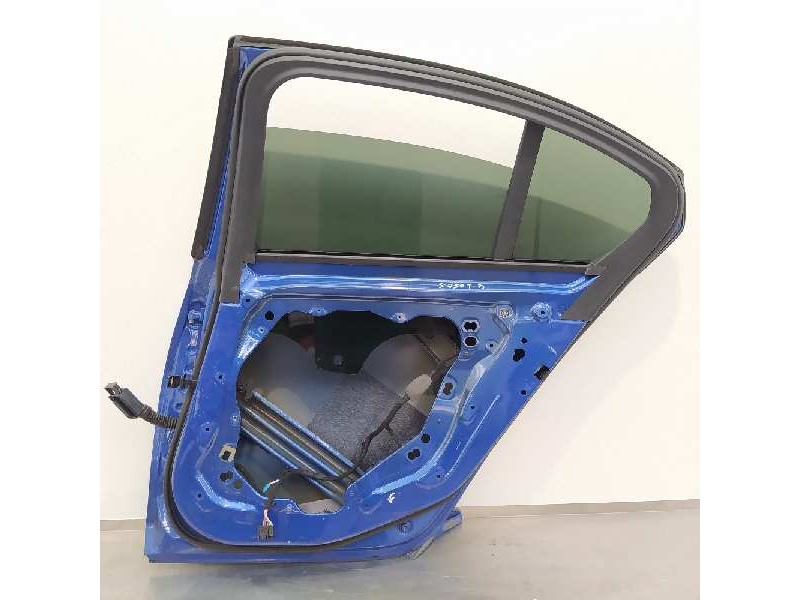 Recambio de puerta trasera derecha para bmw serie 3 berlina (g20) 330d referencia OEM IAM 41517482278  