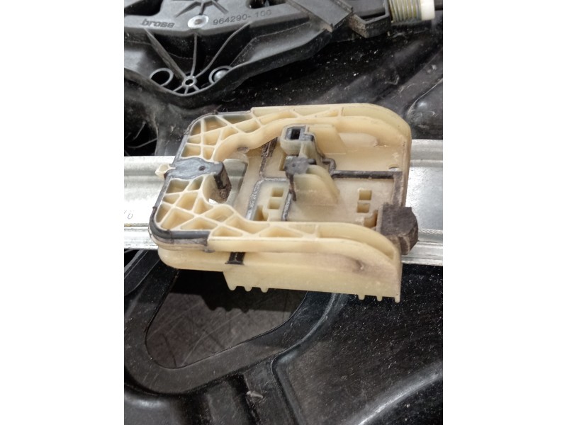 Recambio de elevalunas trasero izquierdo para volvo v60 kombi 2.4 diesel cat referencia OEM IAM 30784312  