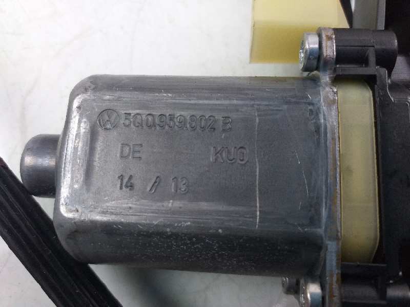 Recambio de elevalunas delantero derecho para skoda octavia lim. (5e3) elegance referencia OEM IAM 5E0837462 5Q0959802B 01308227