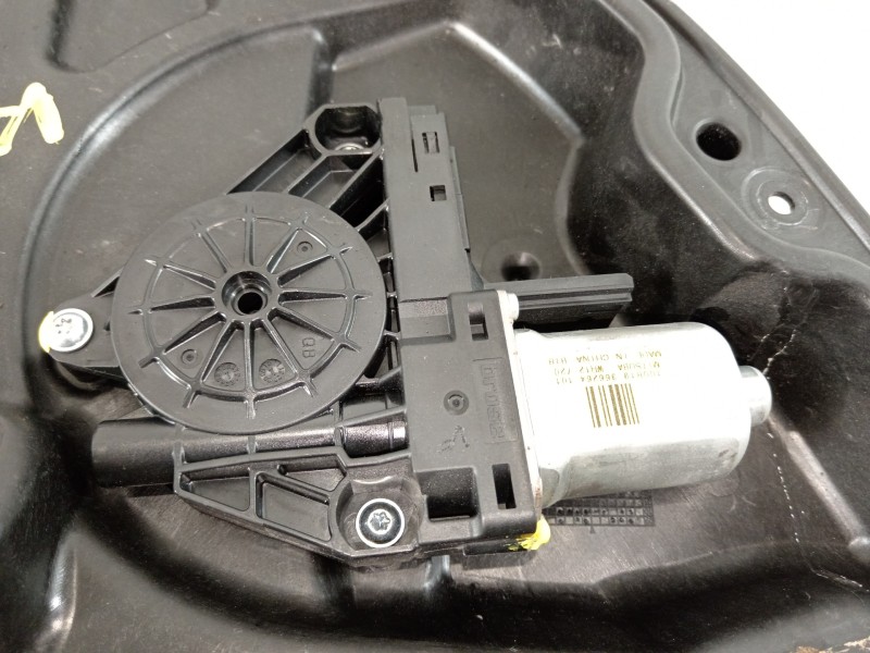 Recambio de elevalunas trasero izquierdo para volvo v60 kombi 2.4 diesel cat referencia OEM IAM 30784312  