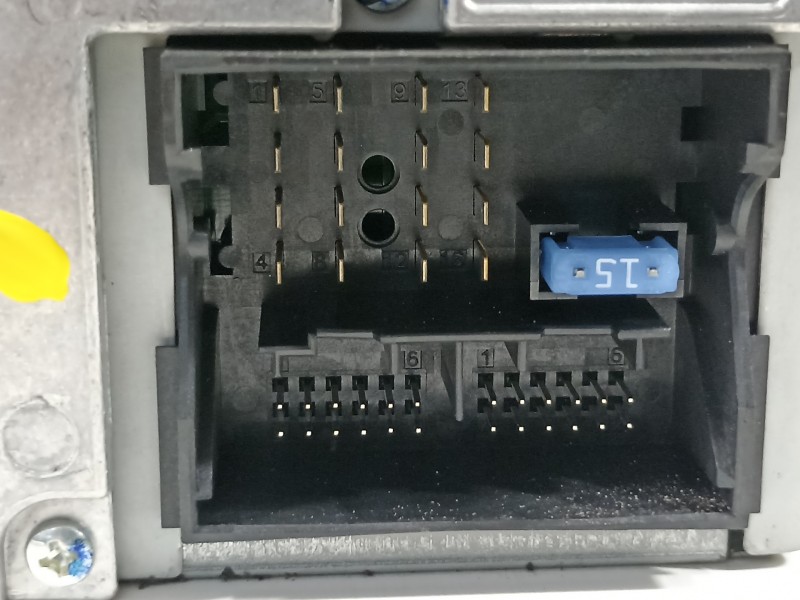 Recambio de sistema audio / radio cd para audi a4 ber. (b8) básico referencia OEM IAM 8T1035186P  