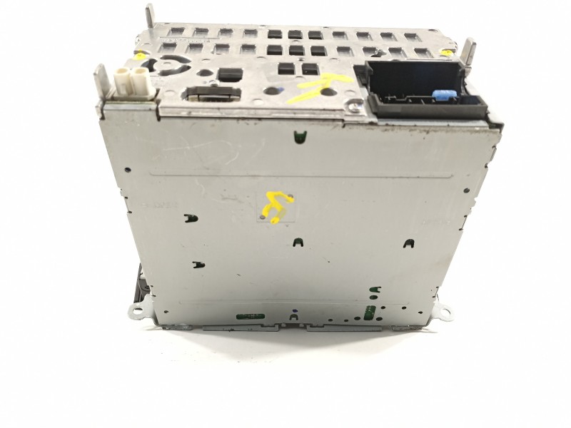 Recambio de sistema audio / radio cd para audi a4 ber. (b8) básico referencia OEM IAM 8T1035186P  