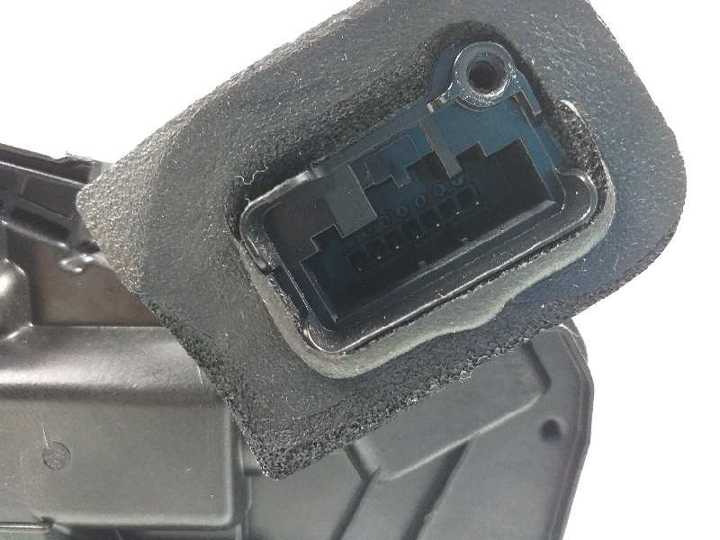 Recambio de cerradura puerta trasera derecha para skoda octavia lim. (5e3) elegance referencia OEM IAM 5E0839016  