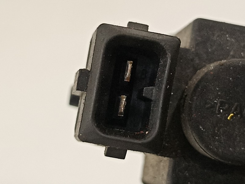 Recambio de valvula egr para volvo v60 kombi 2.4 diesel cat referencia OEM IAM 36000998  