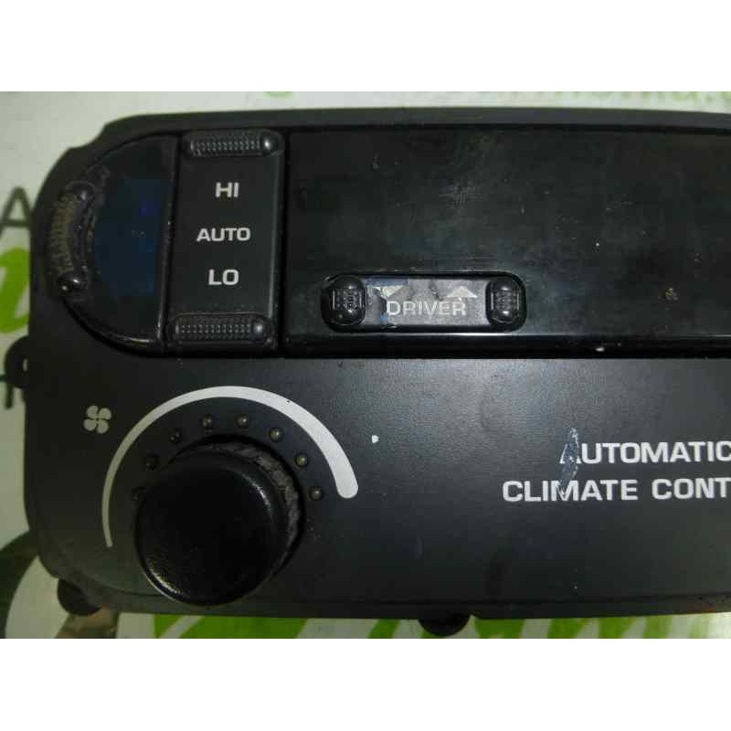 Recambio de mando climatizador para chrysler voyager (rg) 2.5 crd lx referencia OEM IAM P05127379AA 05127379AA 12239589