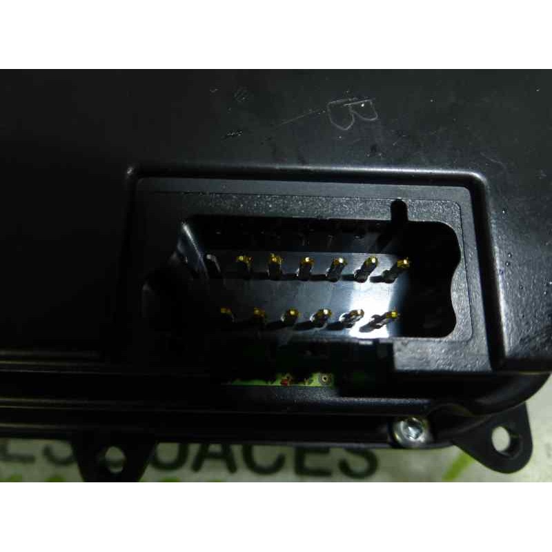 Recambio de mando climatizador para chrysler voyager (rg) 2.5 crd lx referencia OEM IAM P05127379AA 05127379AA 12239589
