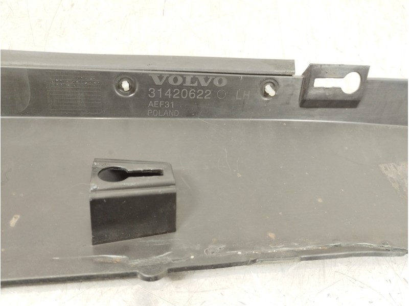 Recambio de faldon lateral para volvo xc60 kinetic 2wd referencia OEM IAM 31420622  