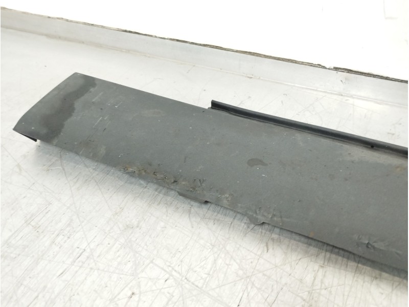 Recambio de faldon lateral para volvo xc60 kinetic 2wd referencia OEM IAM 31420622  