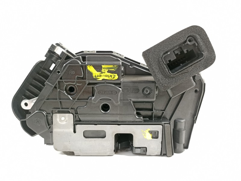 Recambio de cerradura puerta delantera derecha para audi a1 sportback (gba) 25 tfsi básico referencia OEM IAM 5TB837016E  