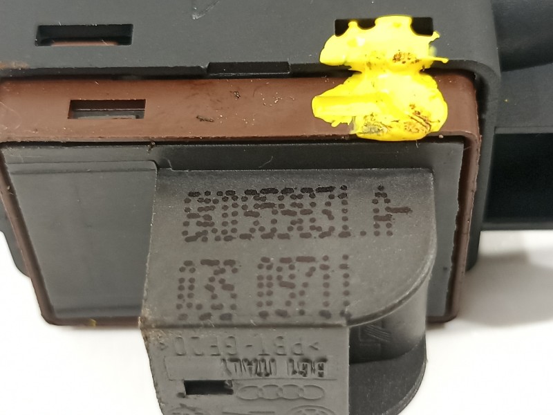 Recambio de interruptor para audi a4 ber. (b8) básico referencia OEM IAM 8K0959831A  