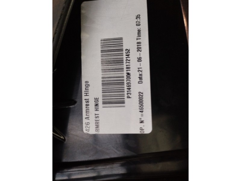 Recambio de apoyabrazos central para volvo xc60 kinetic 2wd referencia OEM IAM P31469700  