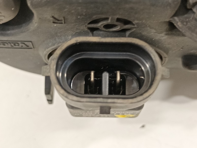 Recambio de faro antiniebla derecho para volkswagen touareg (7la) tdi r5 referencia OEM IAM 7L6941700B  