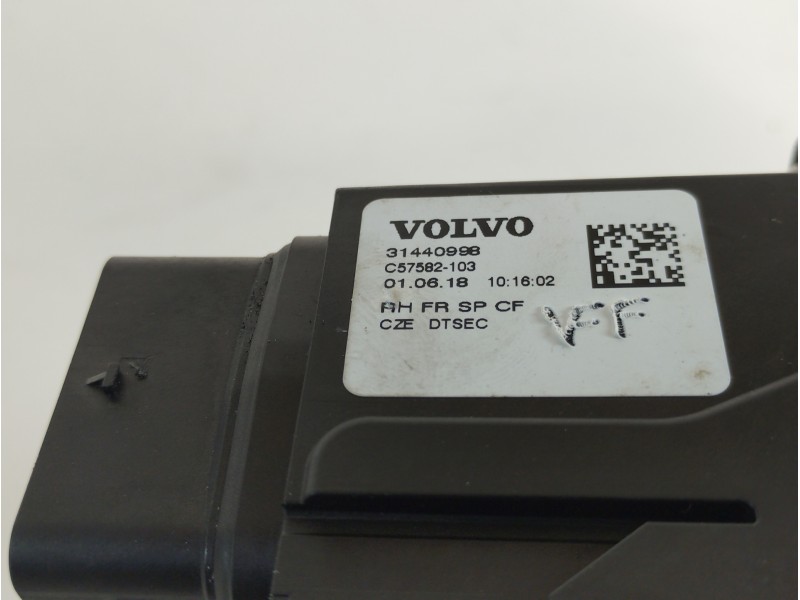 Recambio de cerradura puerta delantera derecha para volvo xc60 kinetic 2wd referencia OEM IAM 31440998 C57582103 
