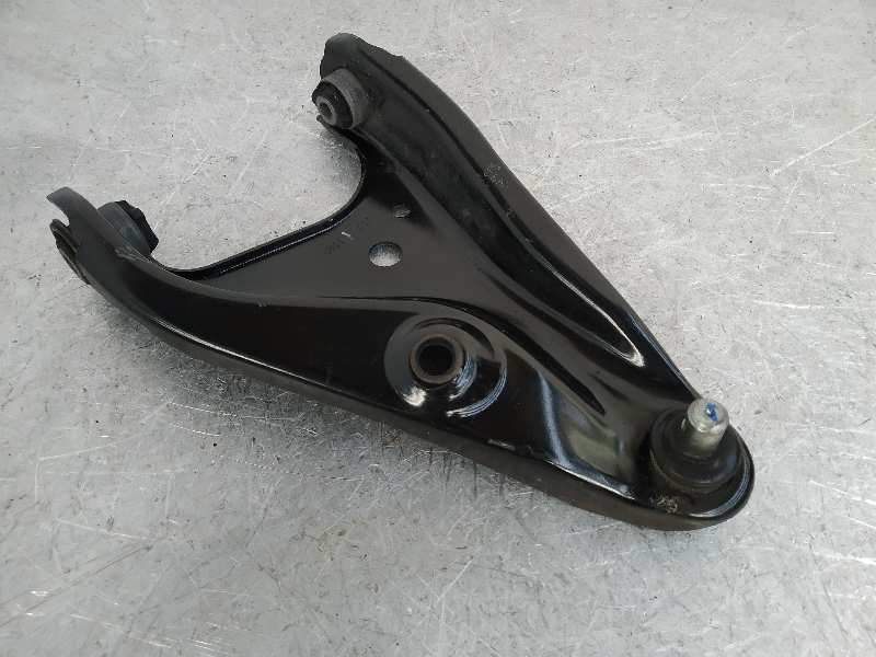 BRAZO SUSPENSION INFERIOR DELANTERO DERECHO 545006623R 