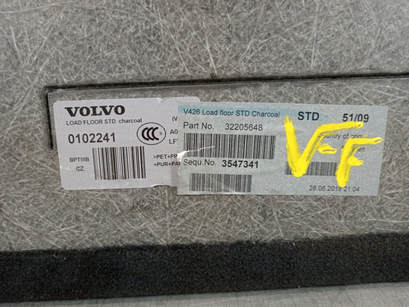 Recambio de bandeja trasera para volvo xc60 kinetic 2wd referencia OEM IAM 32205648  