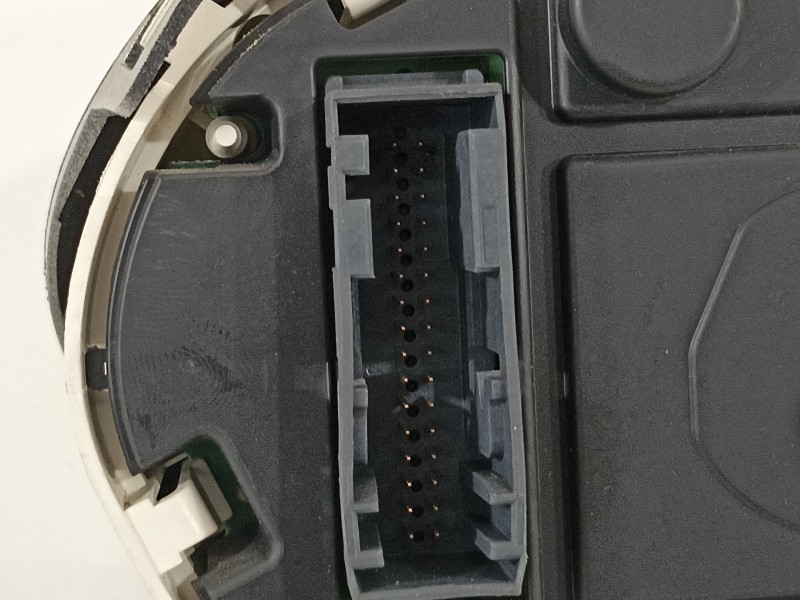 Recambio de cuadro instrumentos para ford fiesta (cb1) ghia referencia OEM IAM 8A6T10849EC  