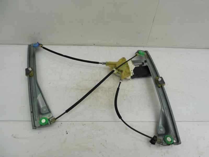 Recambio de elevalunas delantero derecho para renault laguna iii expression referencia OEM IAM 807300001R 807000002R 0130822331