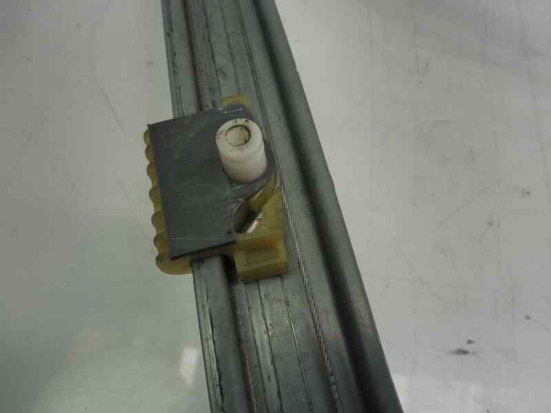 Recambio de elevalunas delantero derecho para renault laguna iii expression referencia OEM IAM 807300001R 807000002R 0130822331