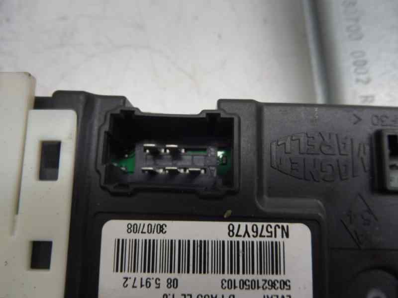 Recambio de elevalunas delantero derecho para renault laguna iii expression referencia OEM IAM 807300001R 807000002R 0130822331