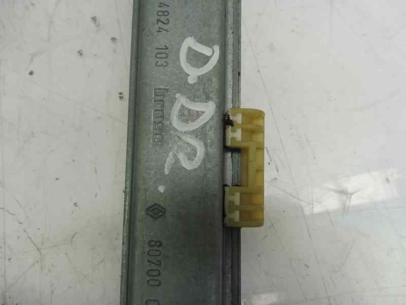 Recambio de elevalunas delantero derecho para renault laguna iii expression referencia OEM IAM 807300001R 807000002R 0130822331