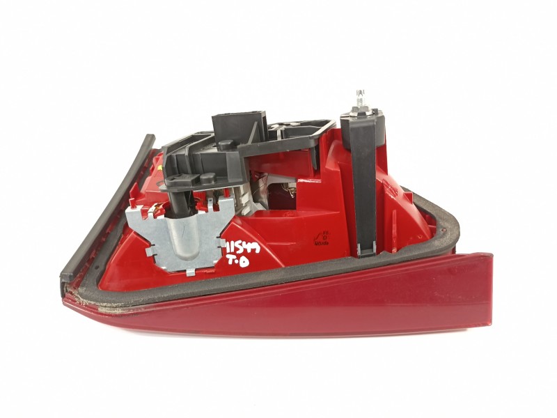 Recambio de piloto trasero derecho en porton para audi a4 ber. (b8) básico referencia OEM IAM 8K5945094K  