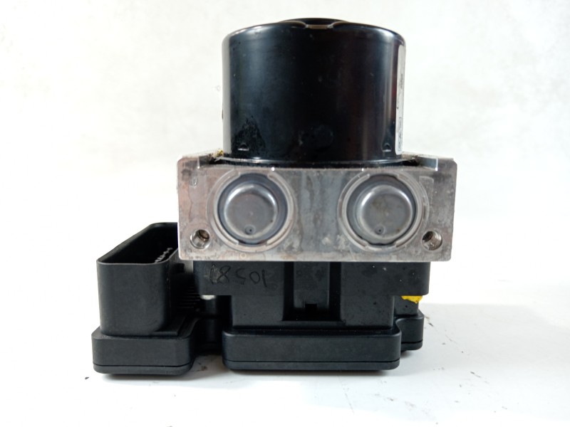Recambio de abs para ford fiesta (cb1) ghia referencia OEM IAM 8V512M110AD  