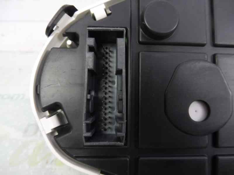 Recambio de cuadro instrumentos para ford fiesta (cb1) trend referencia OEM IAM 8A6T10849CD 8A6T10849CE 