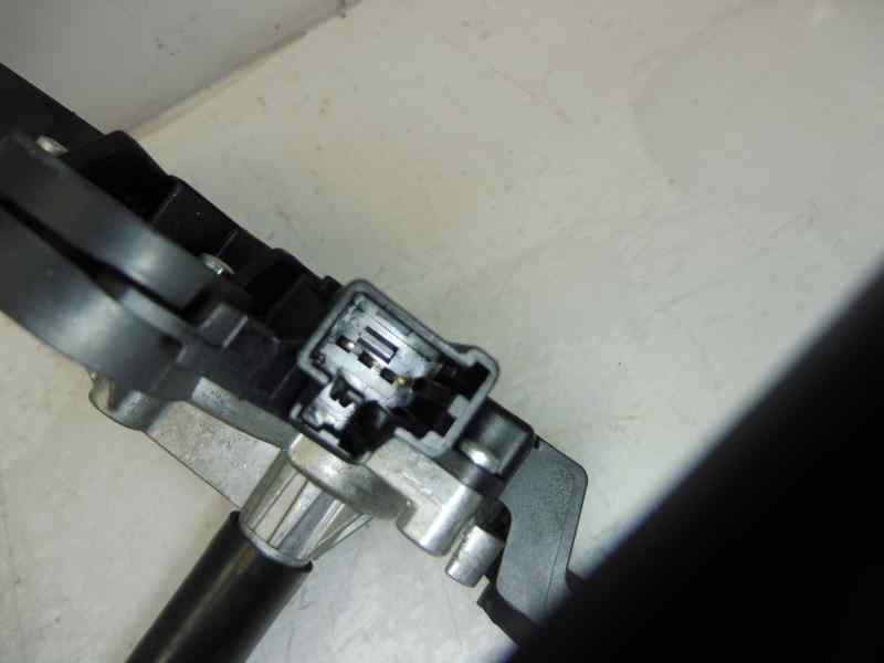 Recambio de motor limpia trasero para ford focus lim. (cb4) trend referencia OEM IAM 090424003 0390201875 