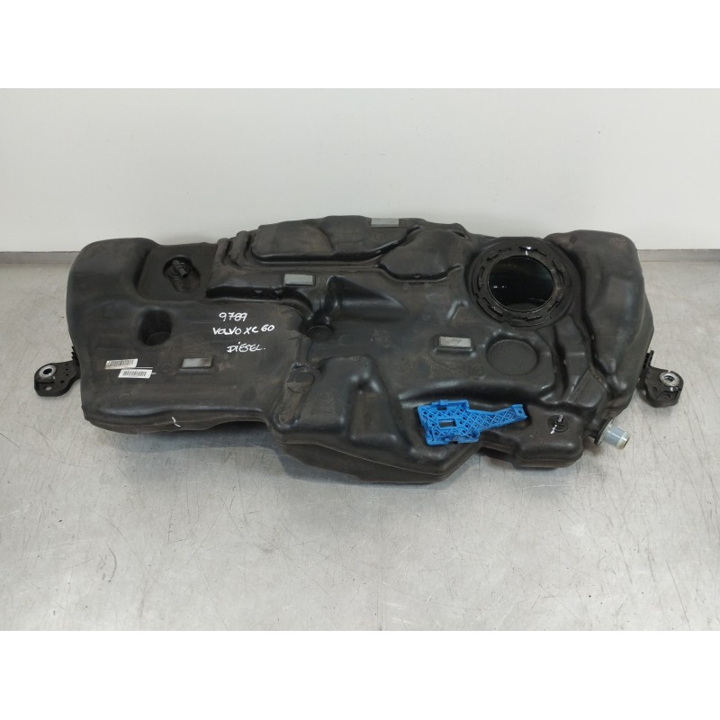 Recambio de deposito combustible para volvo xc60 kinetic 2wd referencia OEM IAM P31405479 31405483 