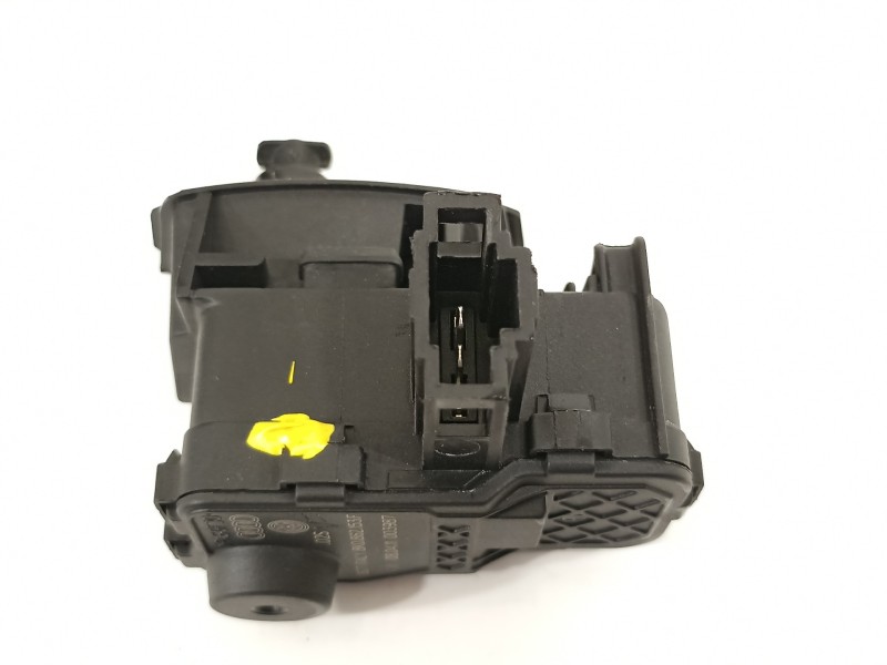 Recambio de tapa exterior combustible para audi a4 ber. (b8) básico referencia OEM IAM 8K0809999A 8K0010508C 8K0862153F