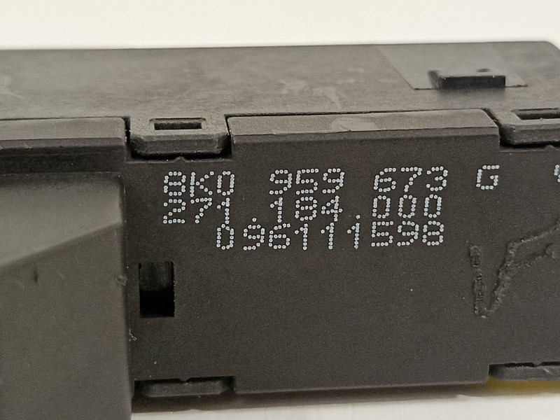 Recambio de mando multifuncion para audi a4 ber. (b8) básico referencia OEM IAM 8K0959673G  