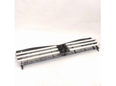 Recambio de rejilla delantera para peugeot 205 berlina 1.8 d generation referencia OEM IAM    2