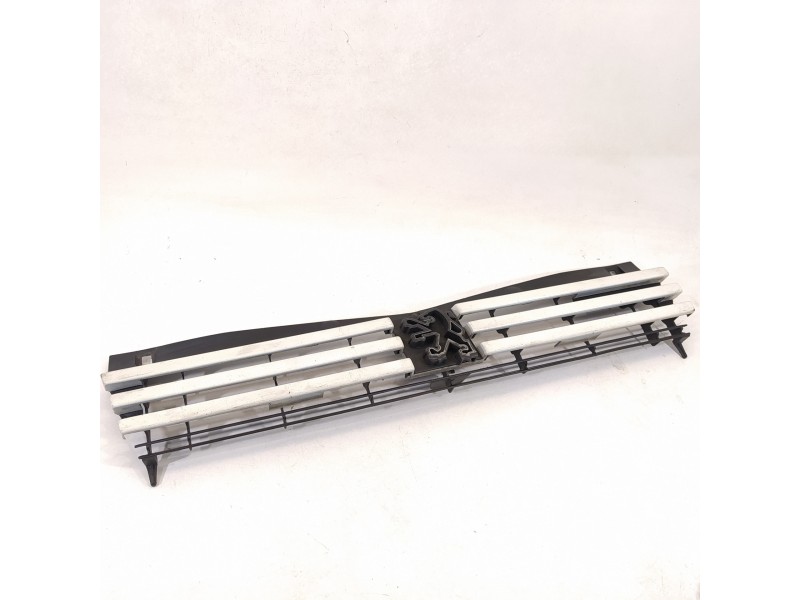 Recambio de rejilla delantera para peugeot 205 berlina 1.8 d generation referencia OEM IAM   
