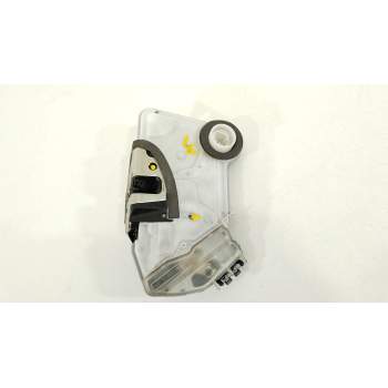 CERRADURA PUERTA DELANTERA IZQUIERDA 690400H060 