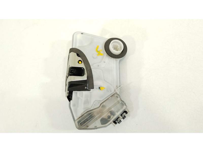 CERRADURA PUERTA DELANTERA IZQUIERDA 690400H060 