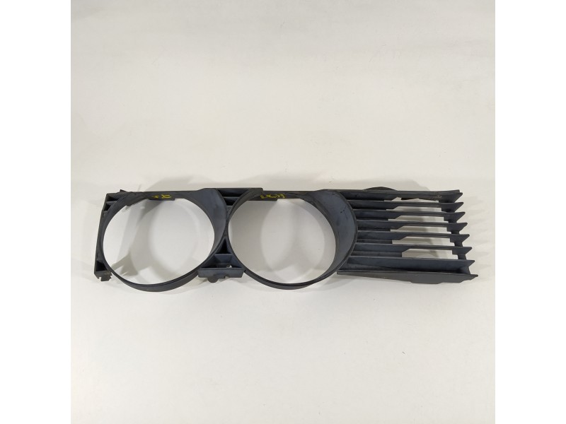 Recambio de rejilla delantera para bmw serie 7 (e32) 730i (138kw) referencia OEM IAM 1938426  