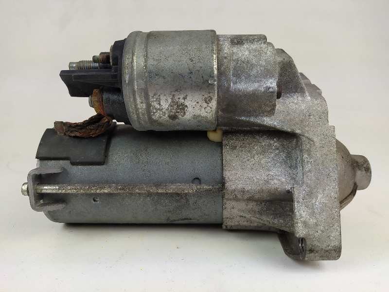 Recambio de motor arranque para dacia duster laureate 4x2 referencia OEM IAM 8200836473B  