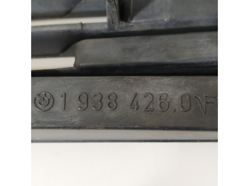 Recambio de rejilla delantera para bmw serie 7 (e32) 730i (138kw) referencia OEM IAM 1938426  