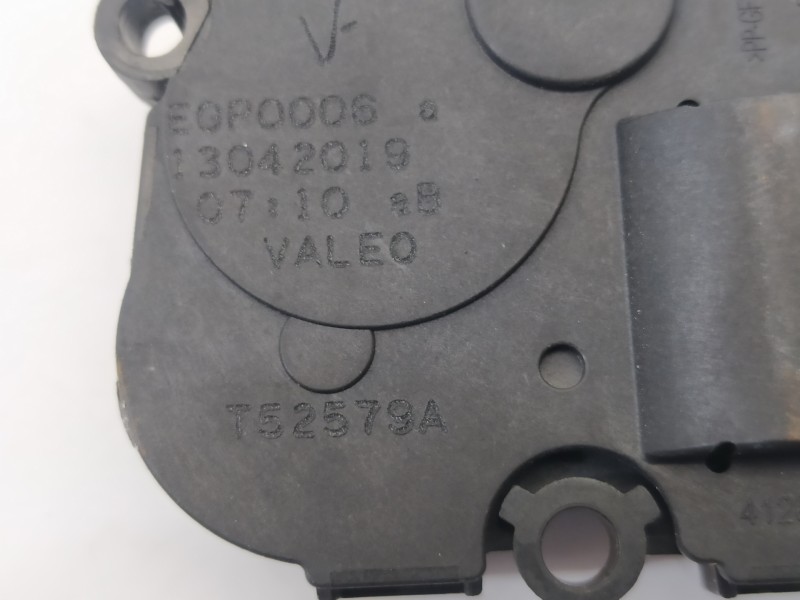 Recambio de motor apertura trampillas climatizador para bmw serie 3 berlina (g20) 330d referencia OEM IAM 64119384023 EGP0006 T5