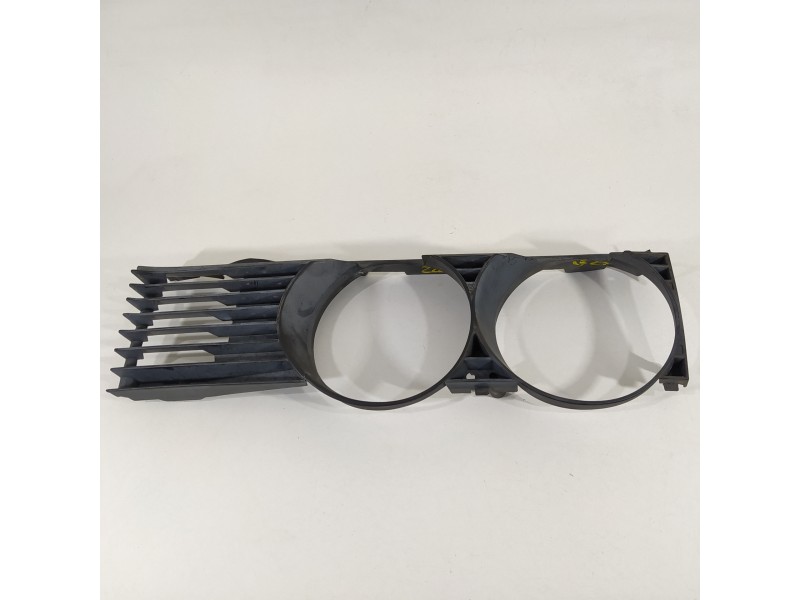 Recambio de rejilla delantera para bmw serie 7 (e32) 730i (138kw) referencia OEM IAM 1938425  