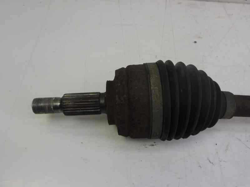 Recambio de transmision delantera izquierda para dacia duster laureate 4x2 referencia OEM IAM 391012258R  