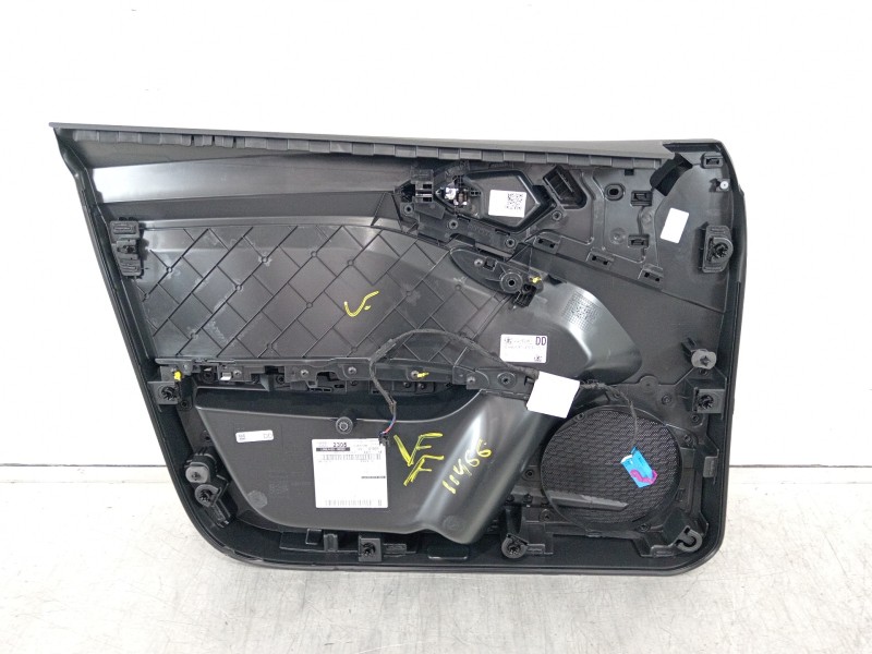 Recambio de guarnecido puerta delantera derecha para audi a1 sportback (gba) 25 tfsi básico referencia OEM IAM 82B867178  