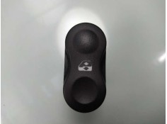 Recambio de mando elevalunas delantero derecho para dacia duster laureate 4x2 referencia OEM IAM 8200602227  