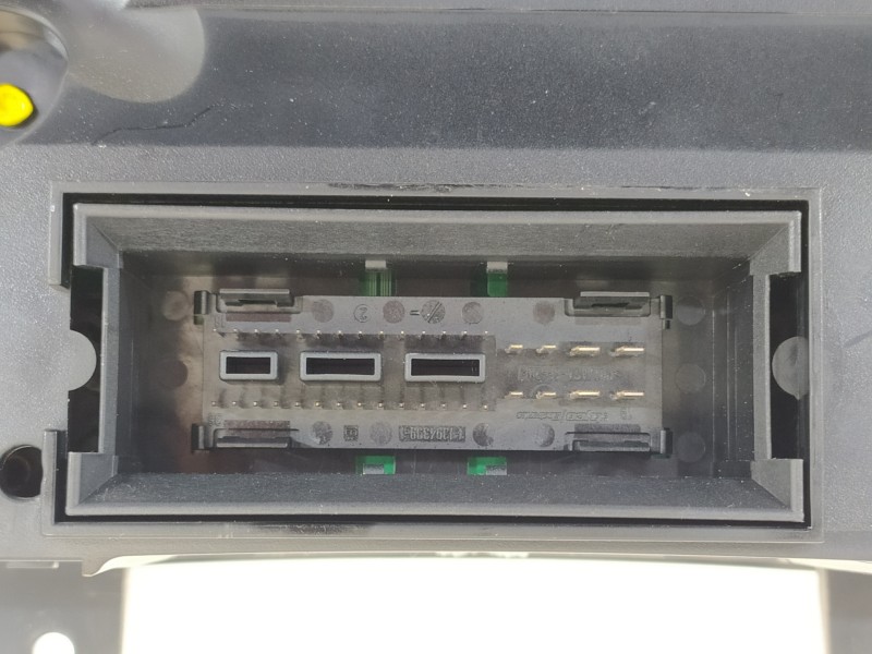 Recambio de cuadro instrumentos para volkswagen golf v berlina (1k1) trendline referencia OEM IAM 1K0920851H  